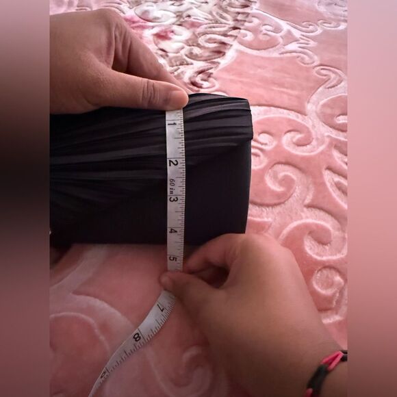 WOMENS Elegant Black Evening Clutch NWOT - Picture 8 of 8